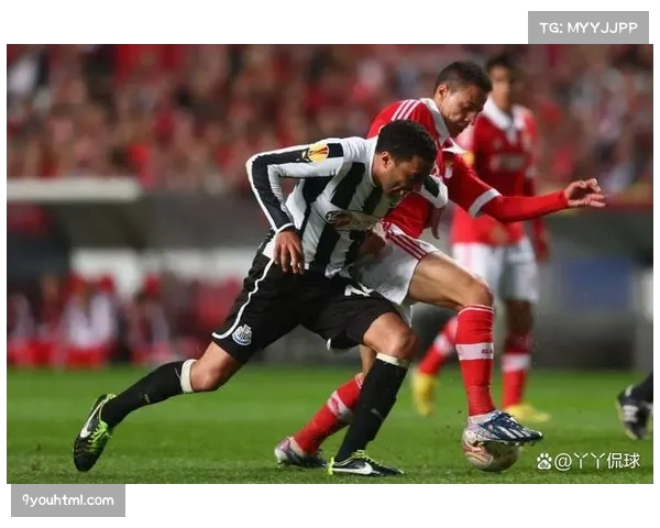 速报:本菲卡1-0小胜那不勒斯,全场控球率仅35%,凭借坚韧低位防守晋级 速报:本菲卡1-0小胜那不勒斯,全场控球率仅35%,凭借坚韧低位防守晋级